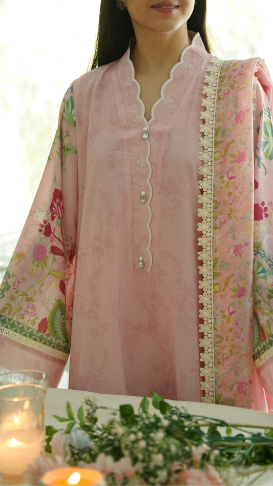 Nour Kurta & Izaar