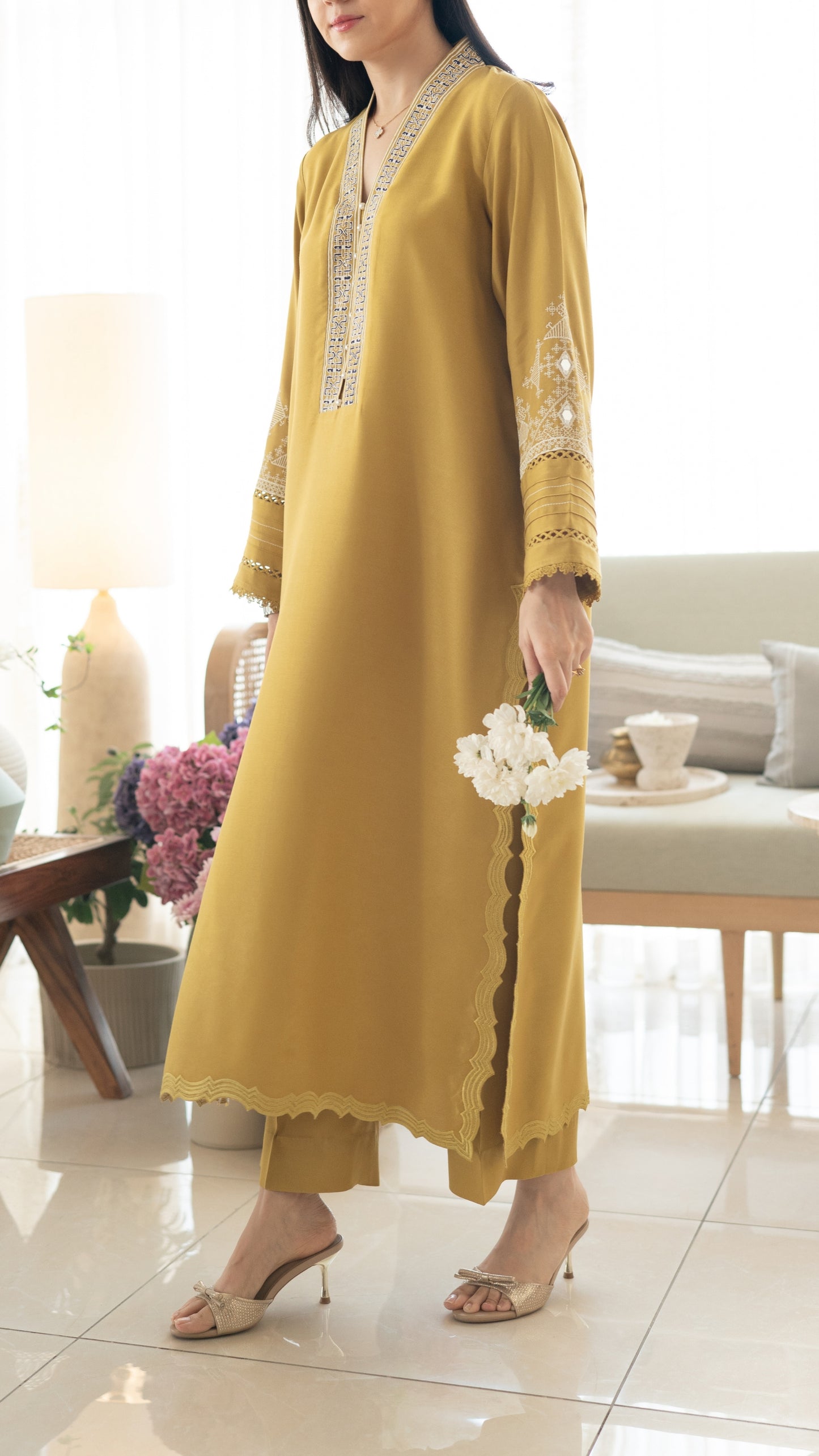 Sova Kurta & Izaar