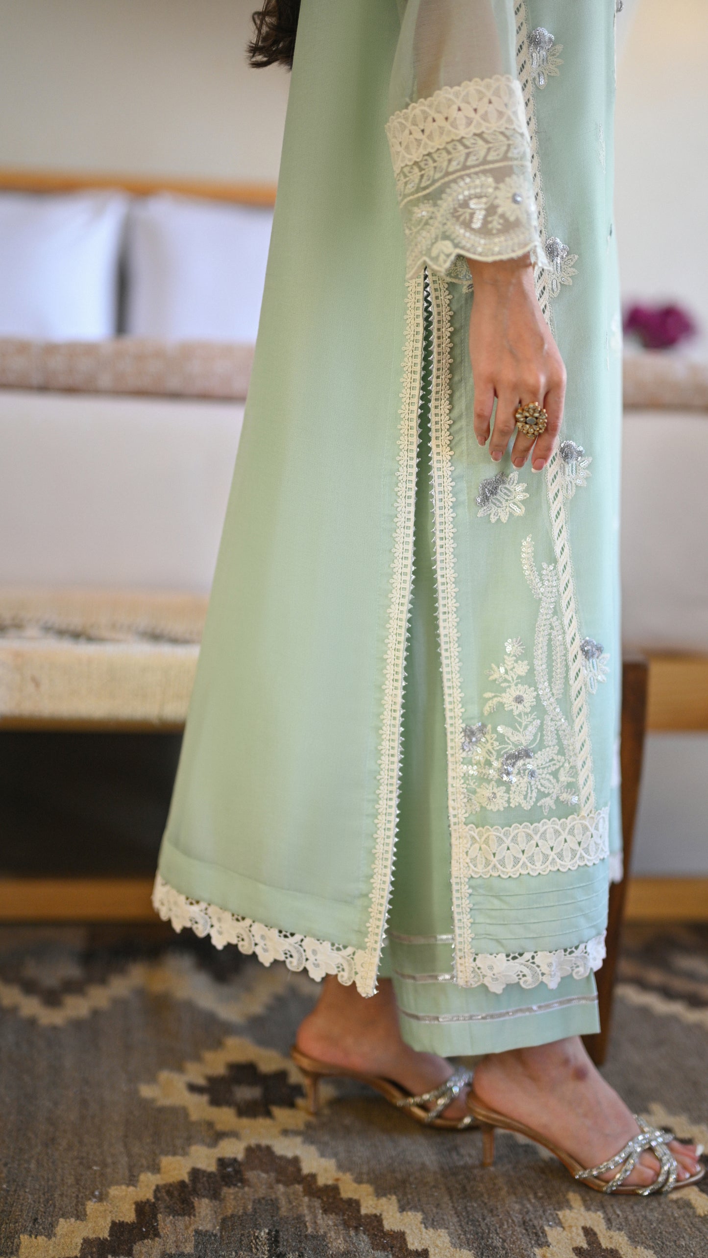 Zohra Set & Embroidered Dupatta