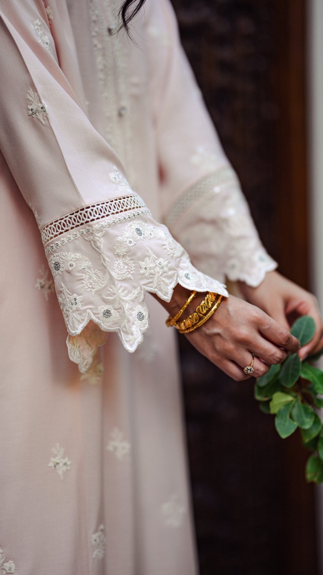 Aida Kurta & Embroidered Izaar
