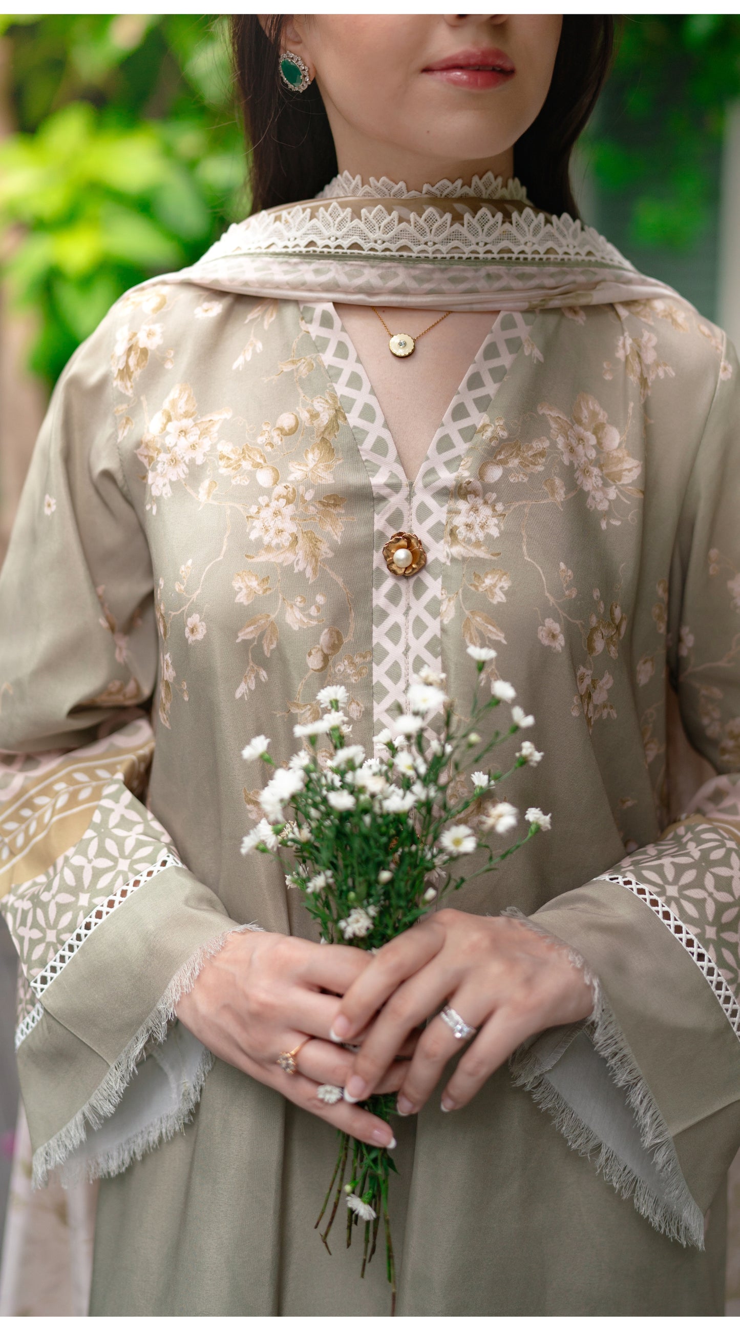 Raha Kurta & Izaar