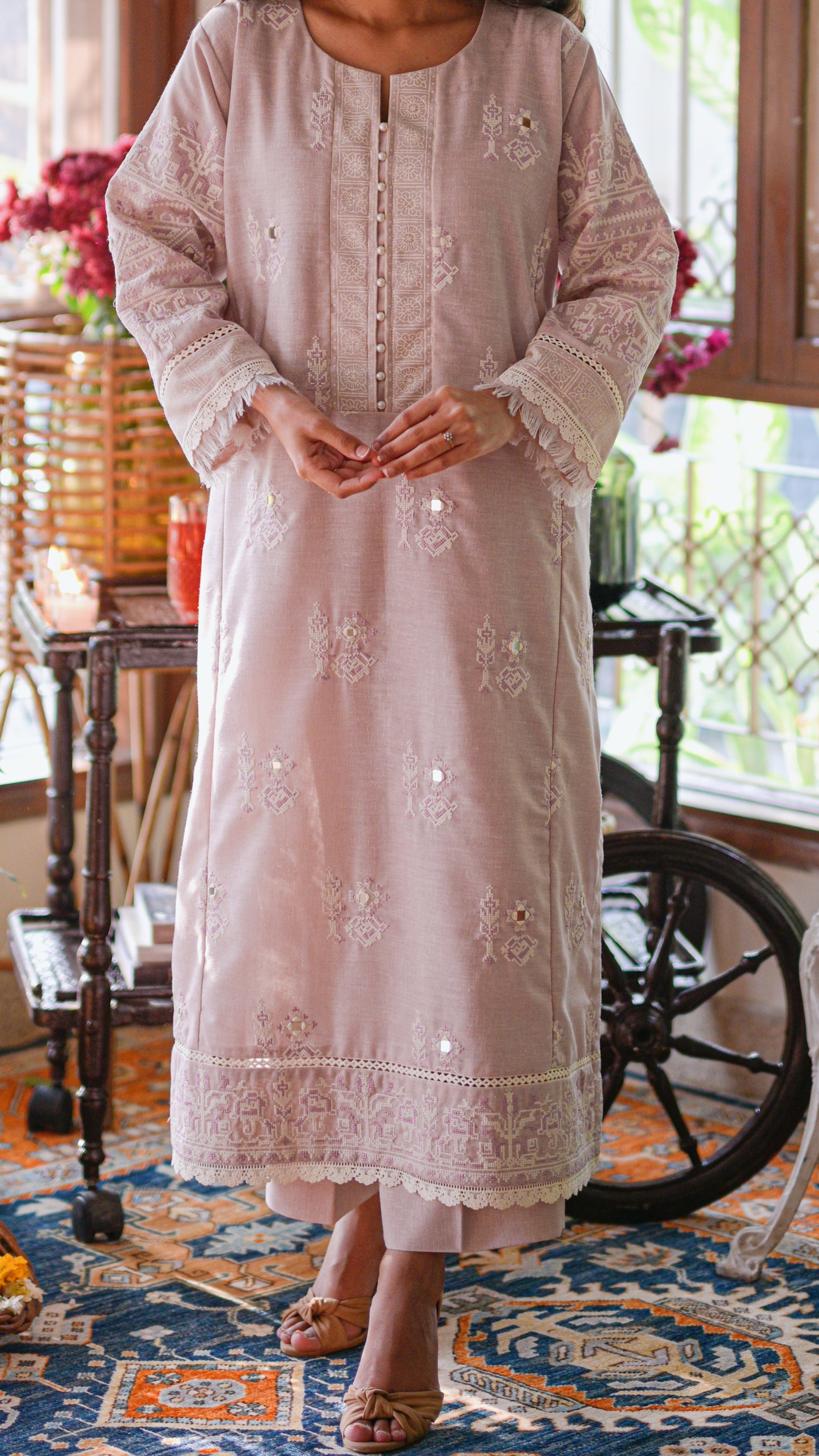 Ava Kurta