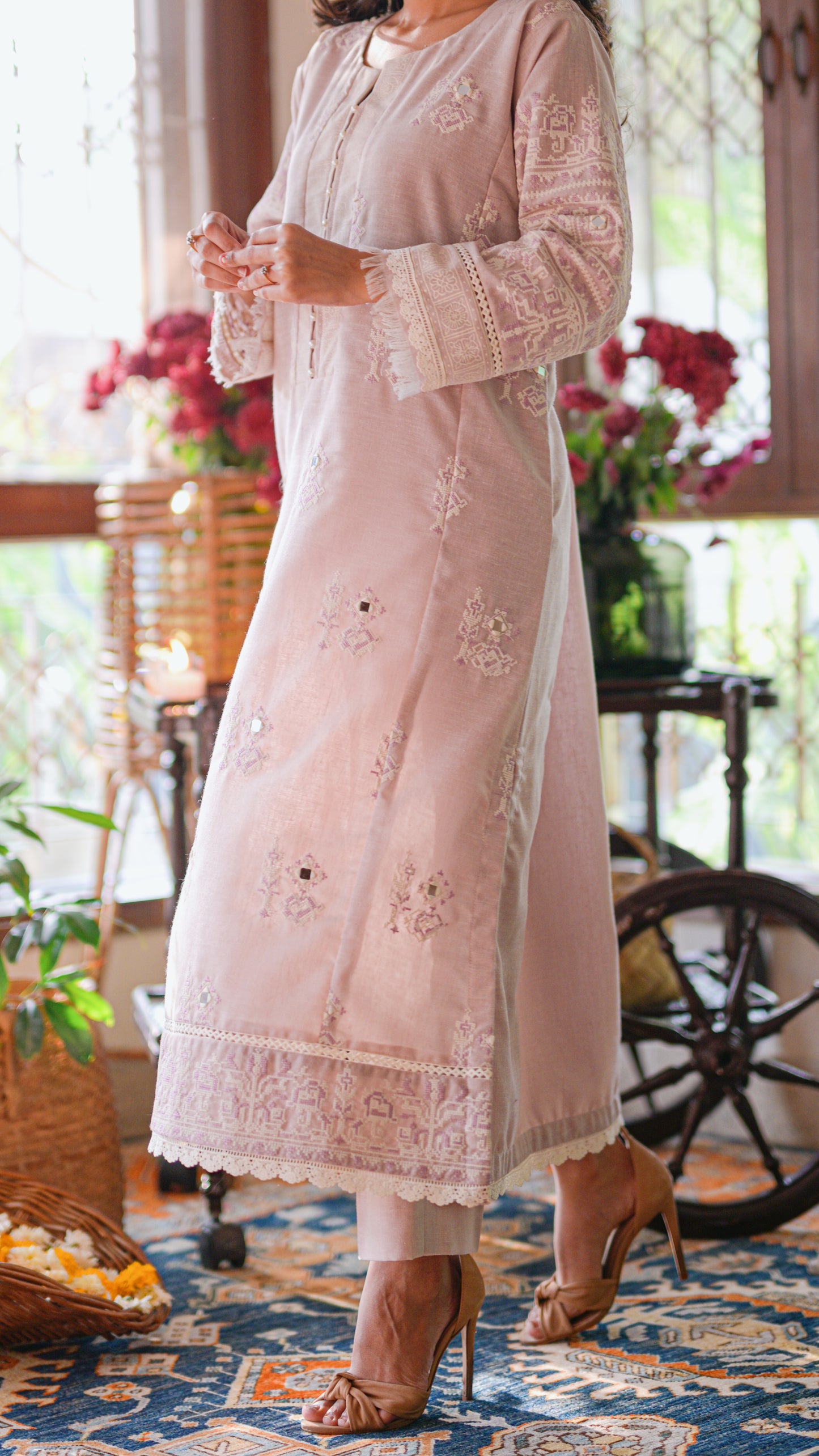 Ava Kurta