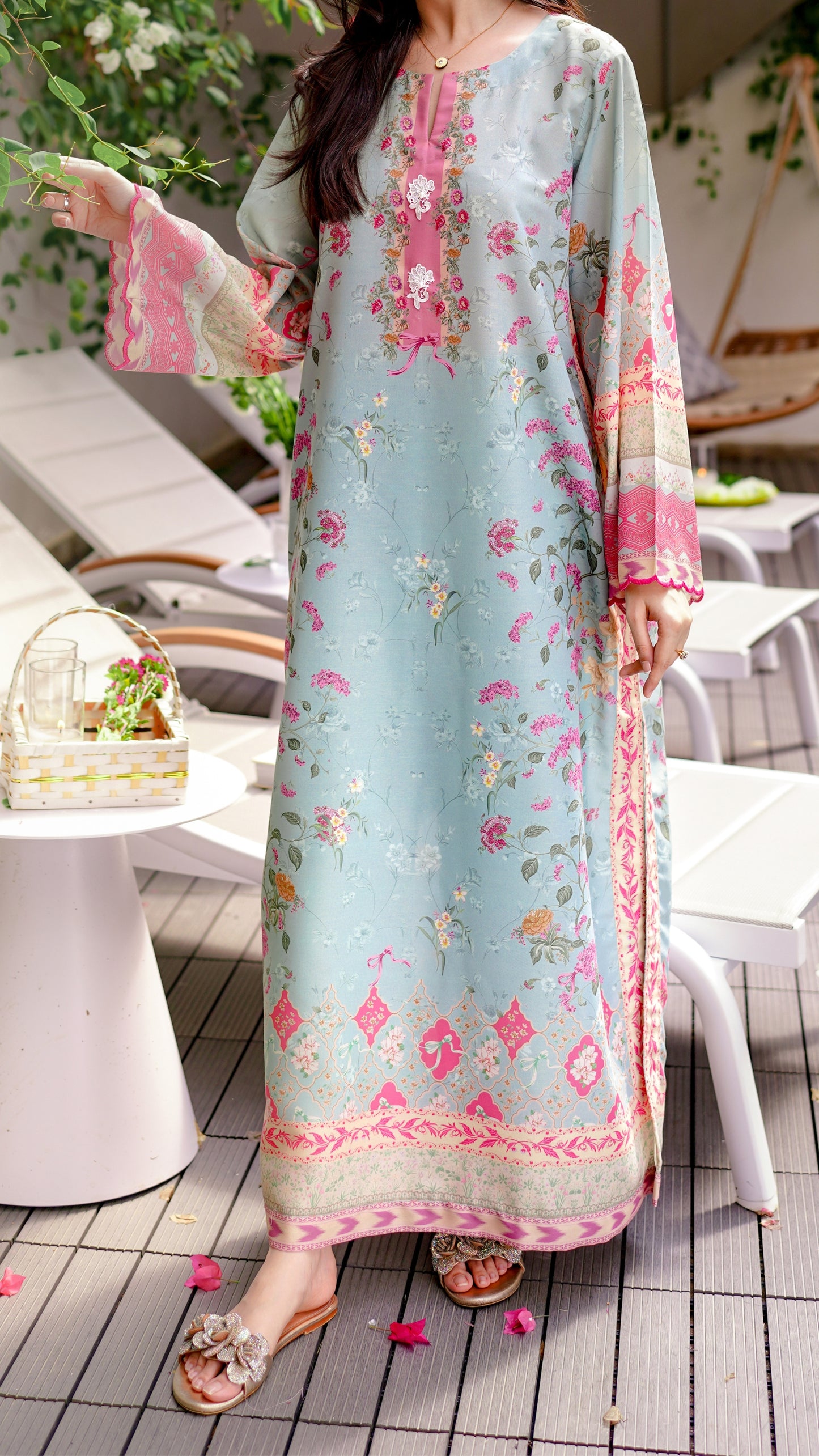Cela Kaftan and Izaar