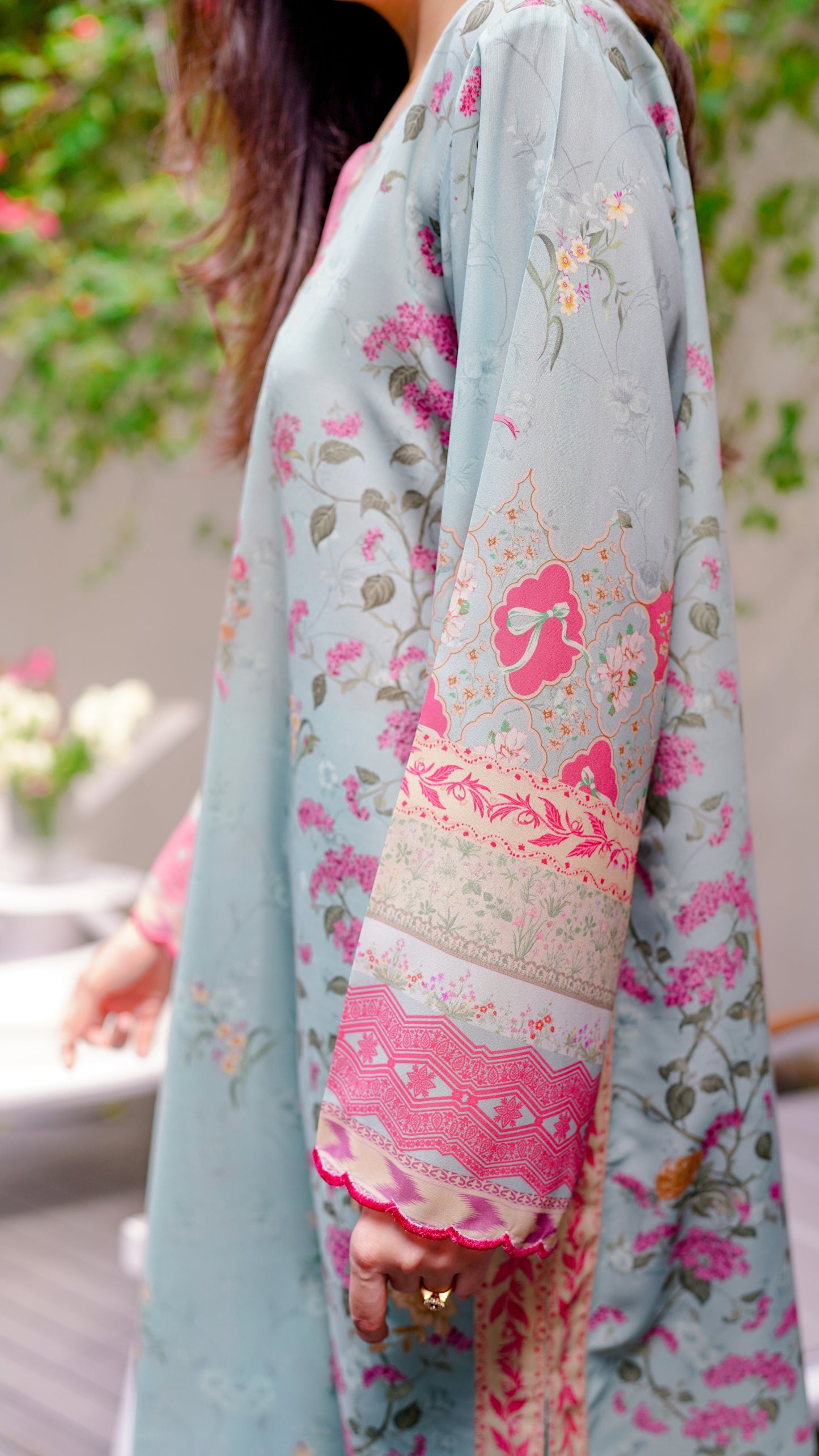 Cela Kaftan and Izaar