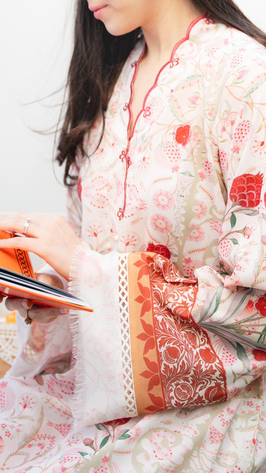 Ember Kaftan & Izaar