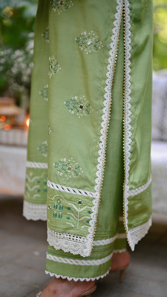 Linar Set & Embroidered Dupatta