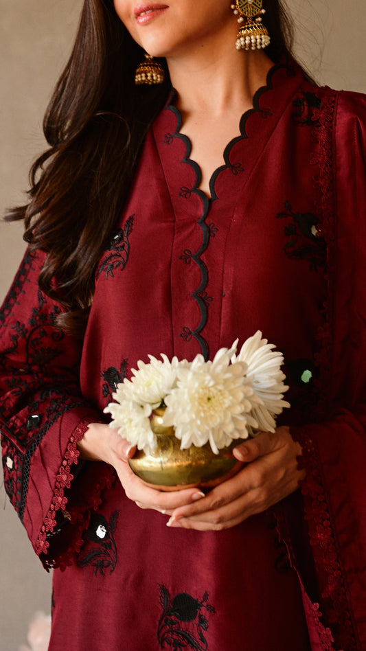Lumi Kurta, Embroidered Izaar & Dupatta