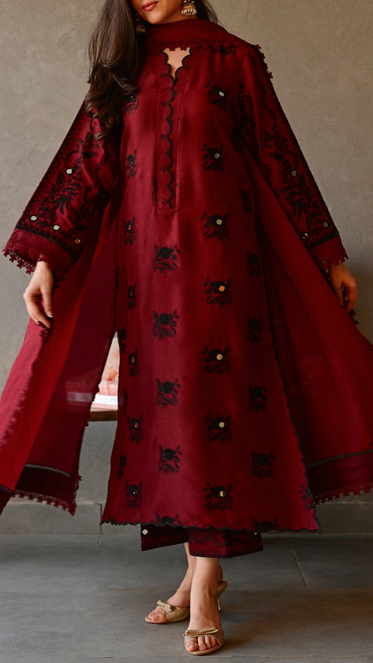 Lumi Kurta, Embroidered Izaar & Dupatta