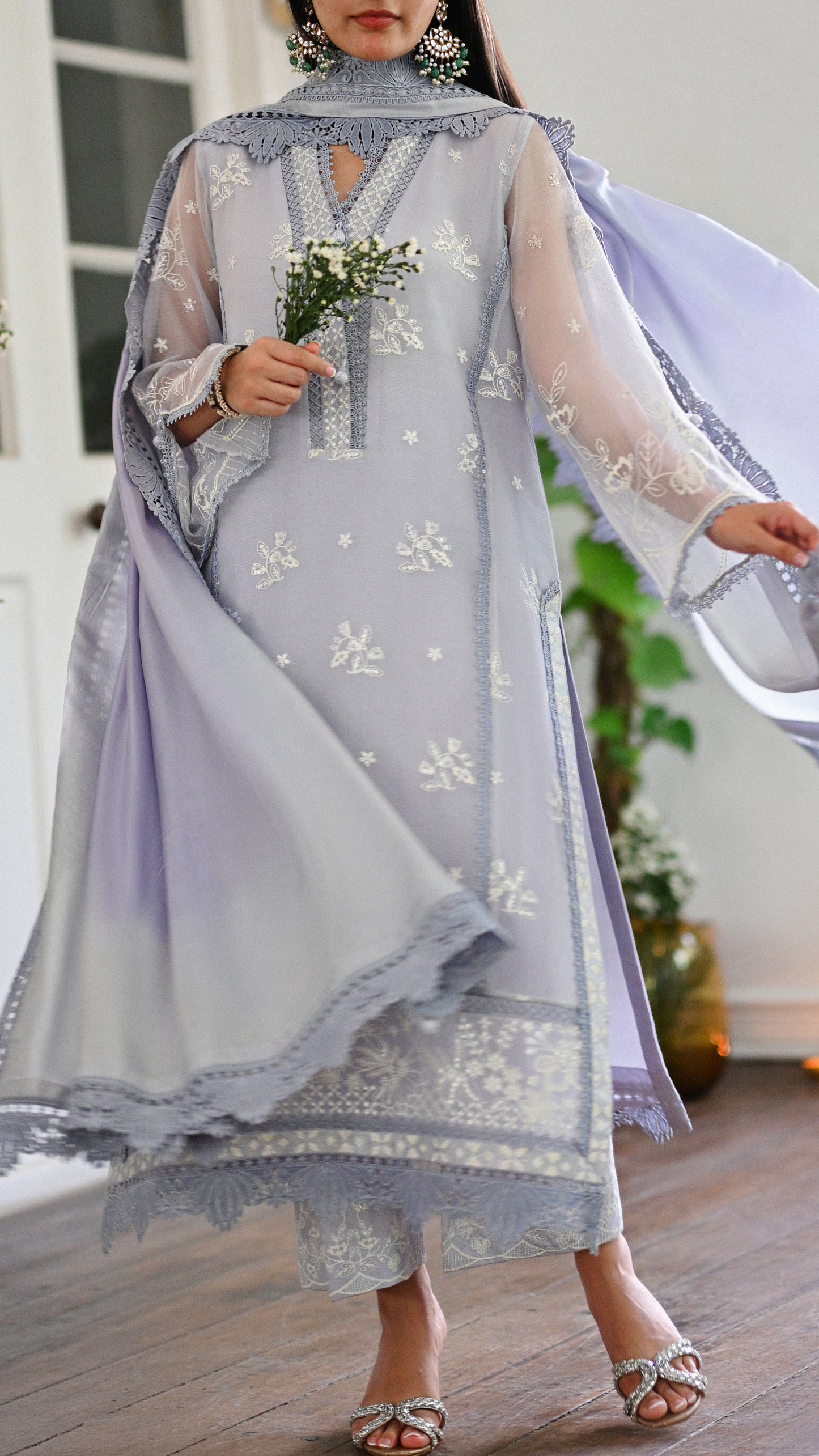 Maysa Kurta & Embroidered Izaar