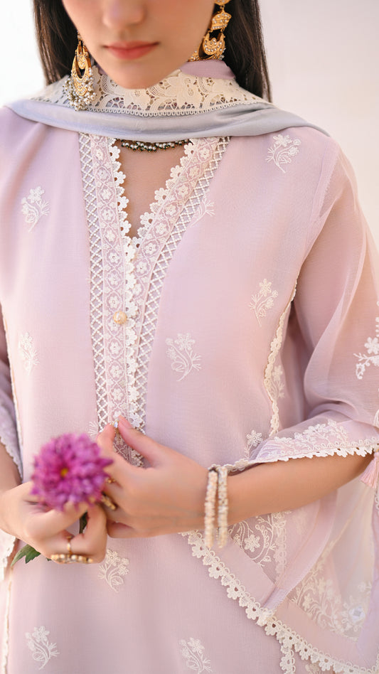 Reem Kurta, Embroidered Izaar & Silk Dupatta