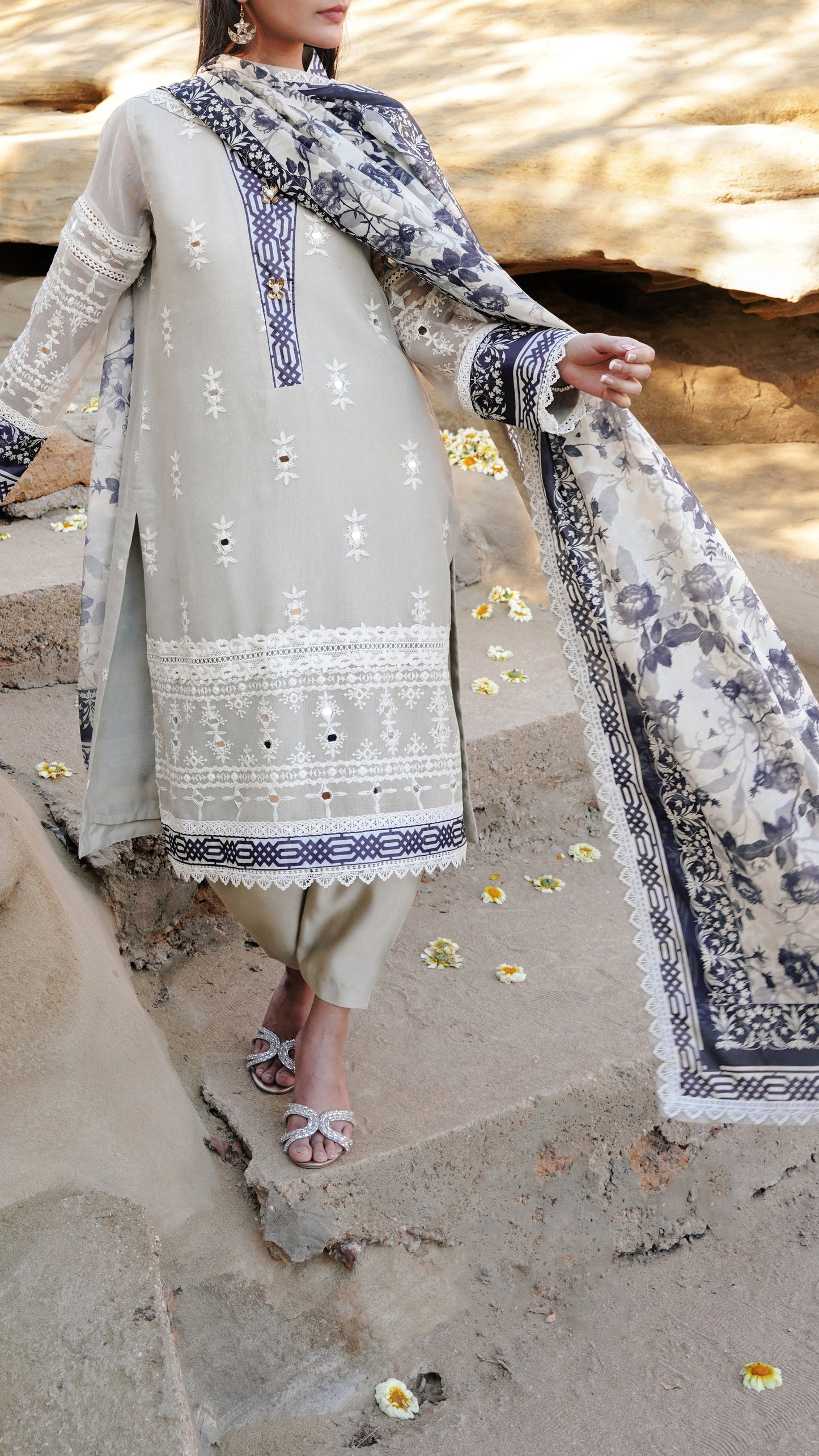 Roya Kurta & Dupatta