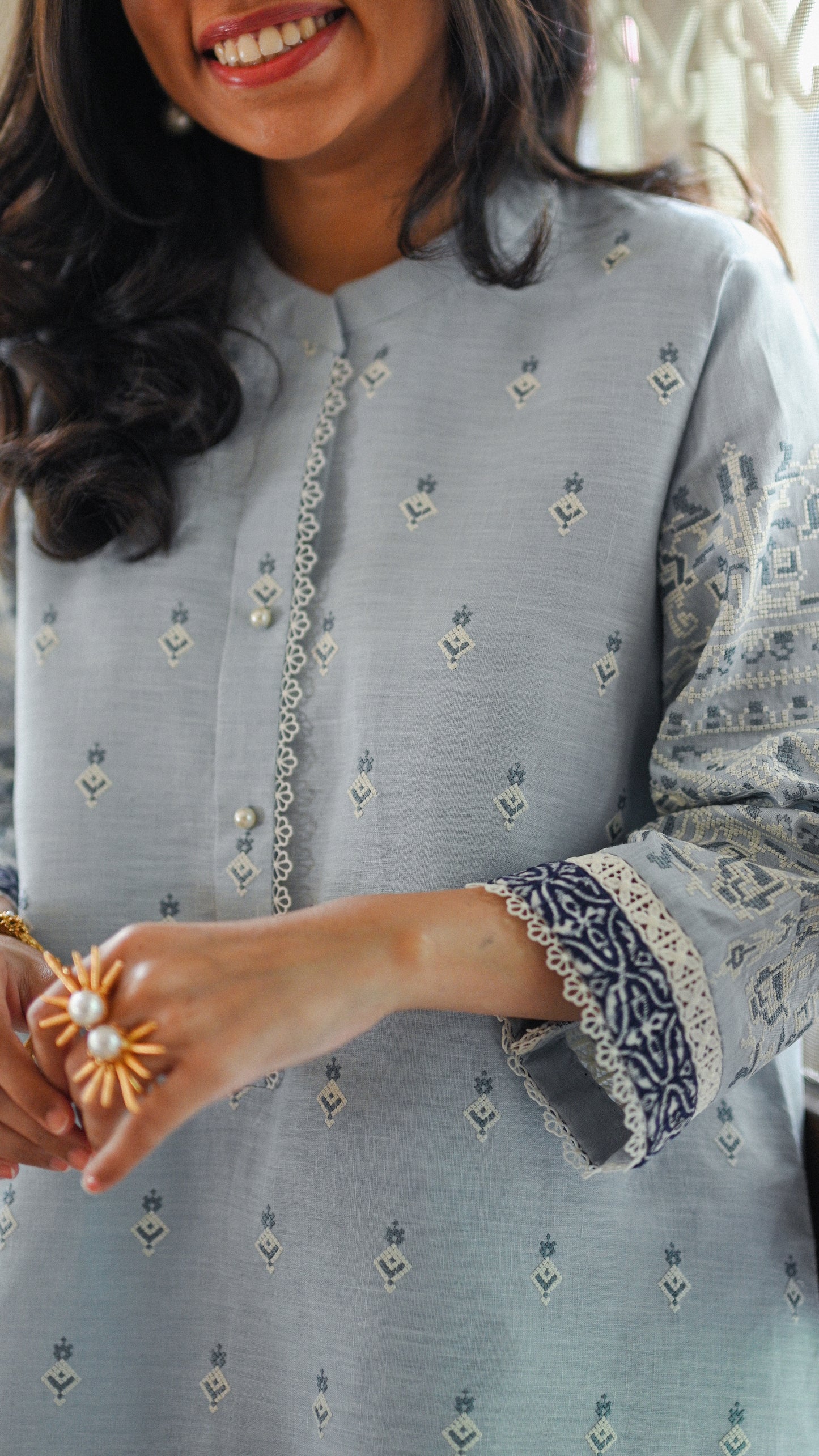 Sahar Set