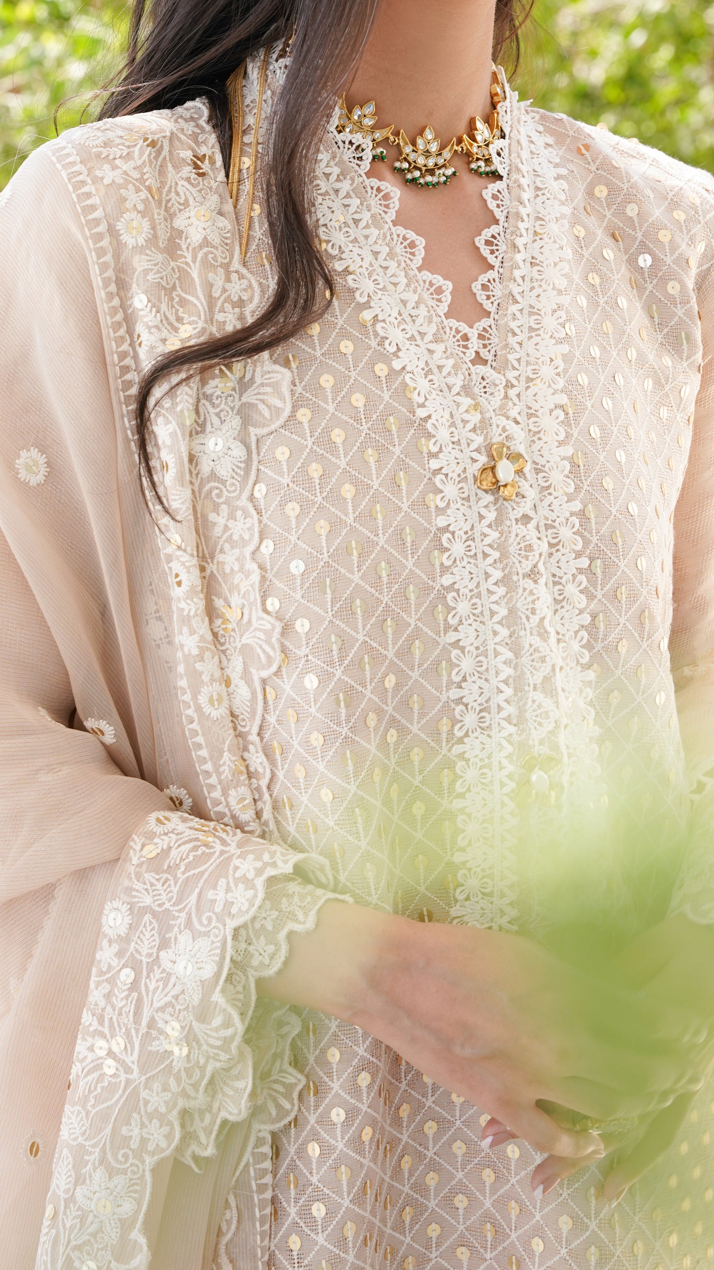 Setareh Kurta, Embroidered Dupatta, & Pant