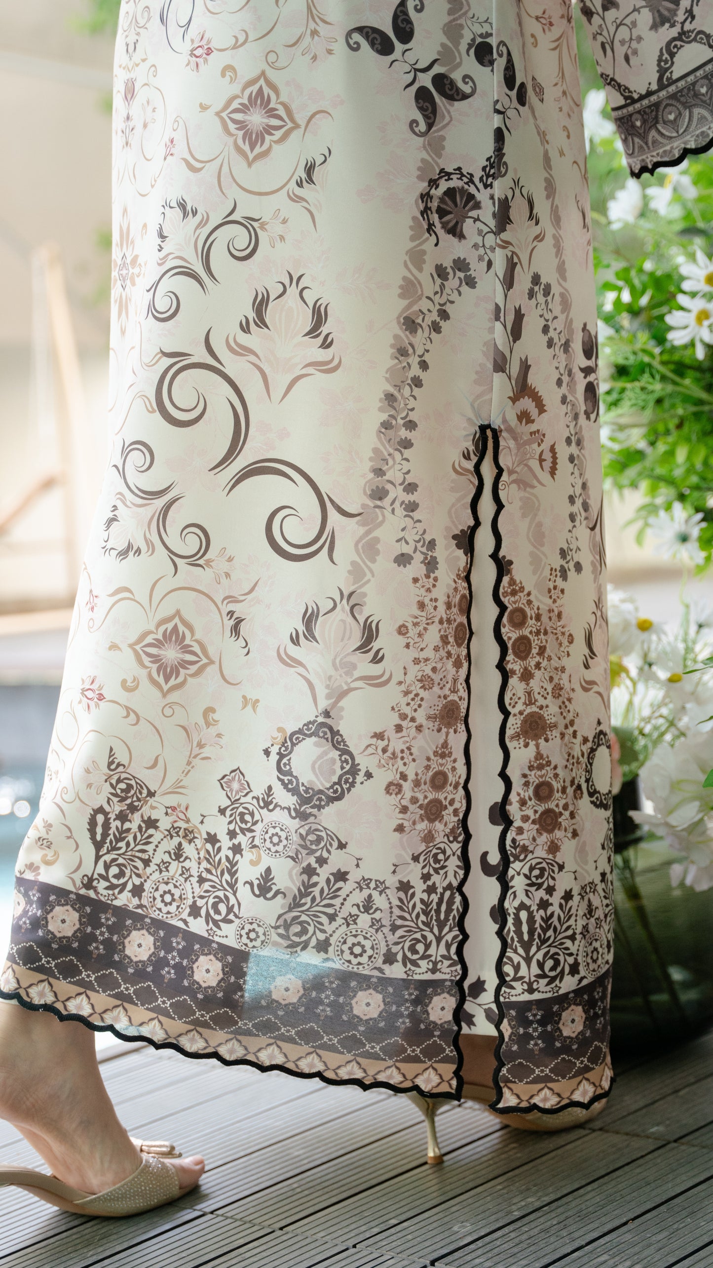 Zayna Kaftan & Izaar