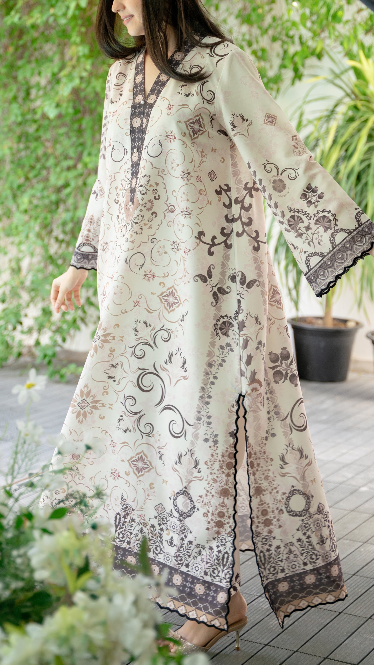 Zayna Kaftan & Izaar