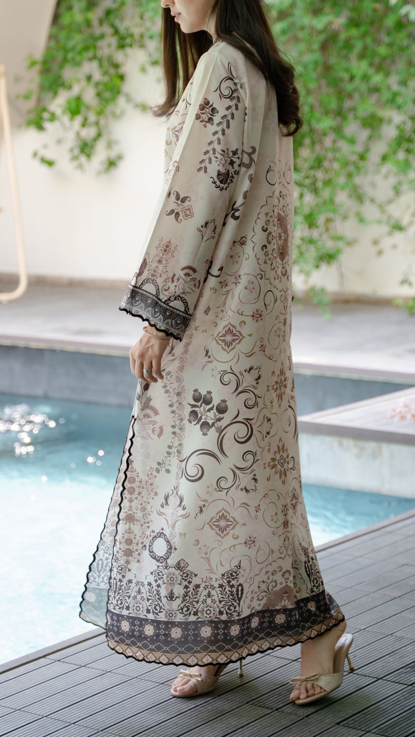 Zayna Kaftan & Izaar