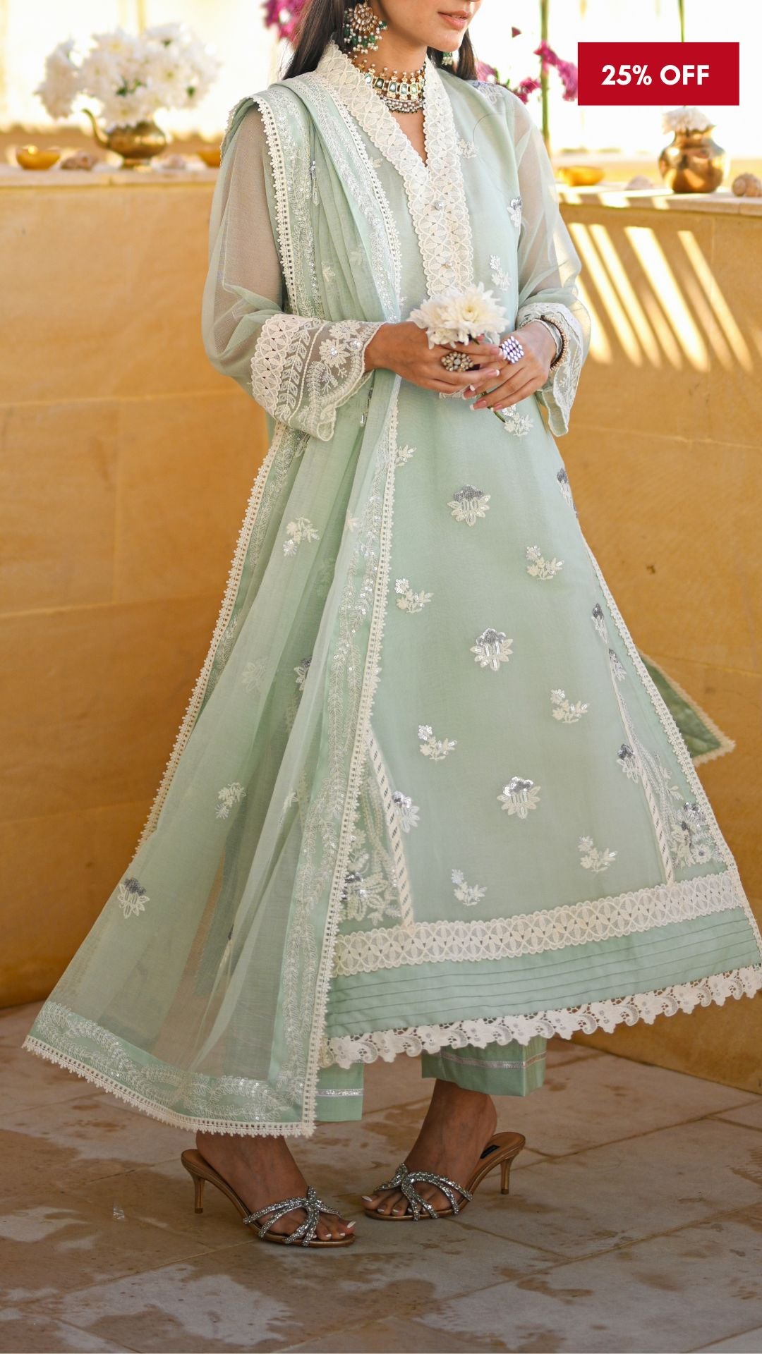 Zohra Set & Embroidered Dupatta