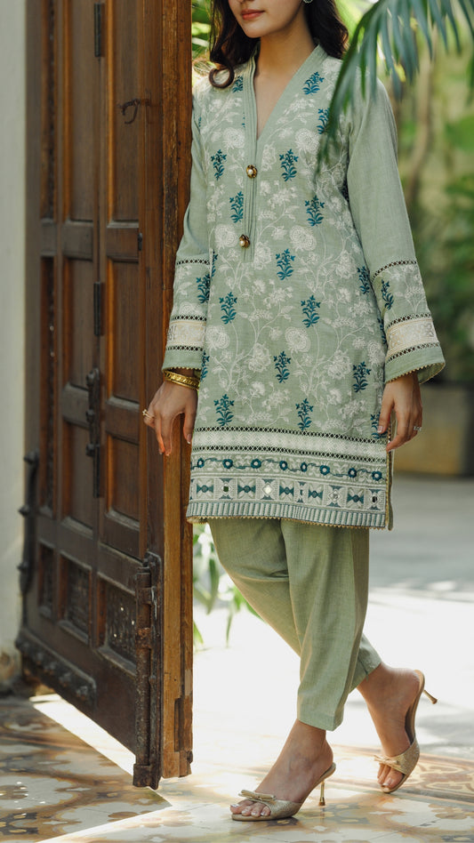 Zaha Kurta & Shalwar
