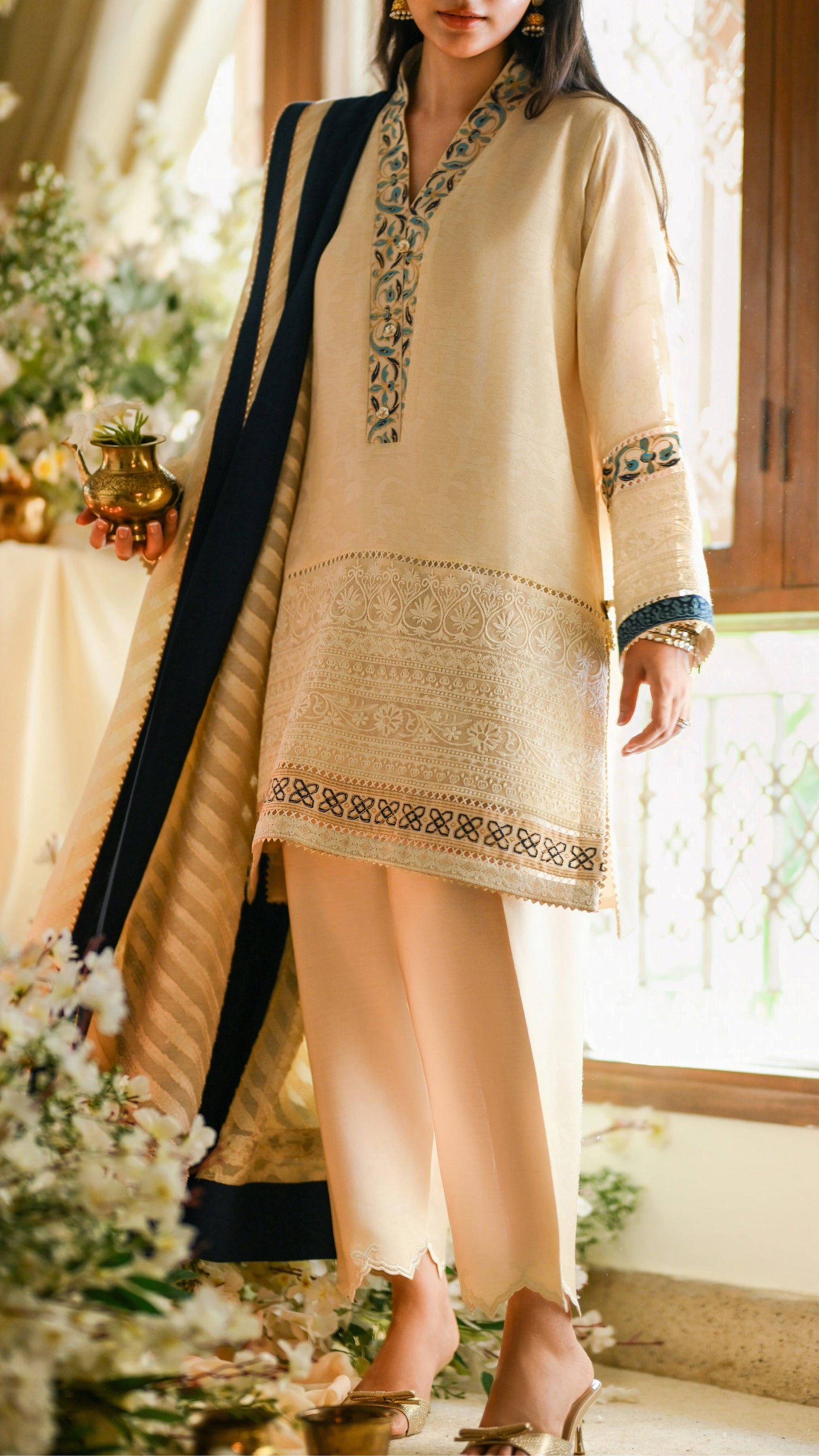 Anira Kurta & Dupatta