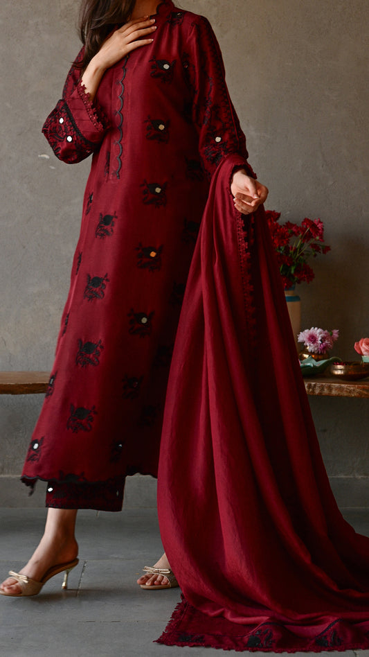 Lumi Kurta & Embroidered Izaar
