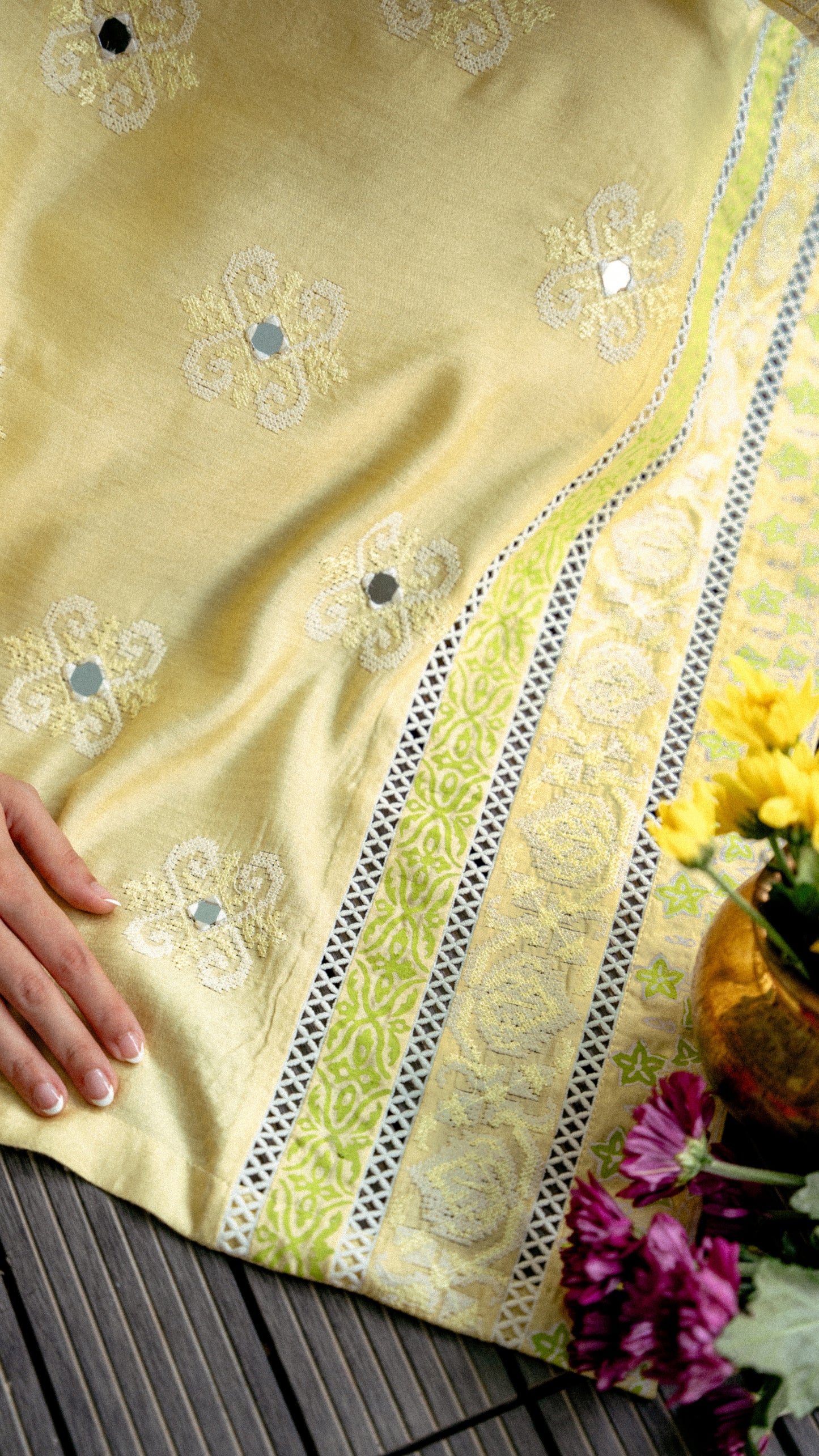 Elia Kurta & Izaar
