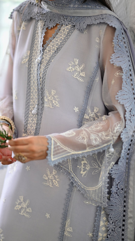 Maysa Kurta & Embroidered Izaar